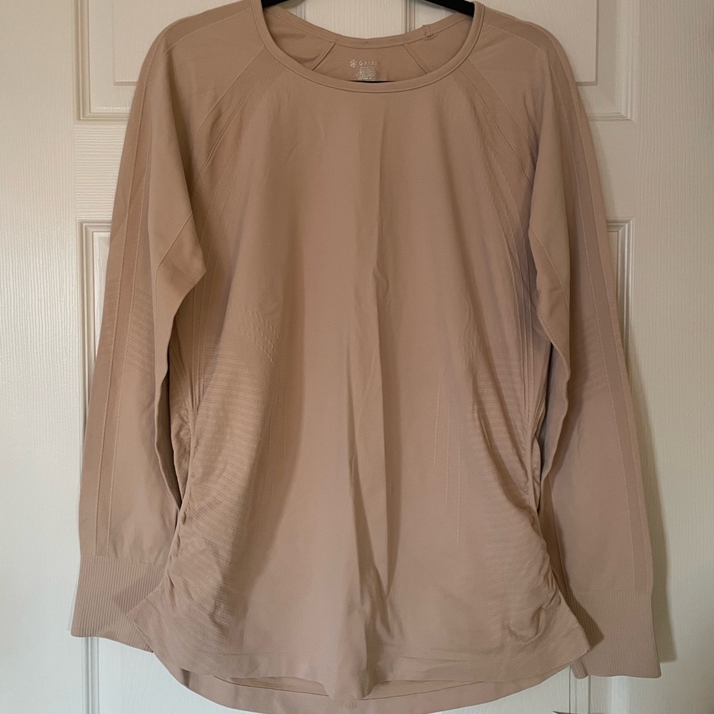 🤍 GAIAM Beige Long Sleeve Ruched Athletic Top | Size XXL